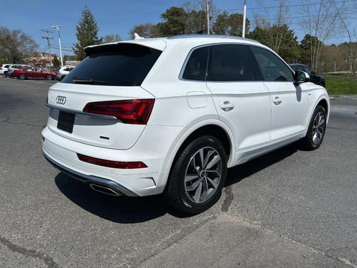 2022 Audi Q5 45 S line quattro Premium