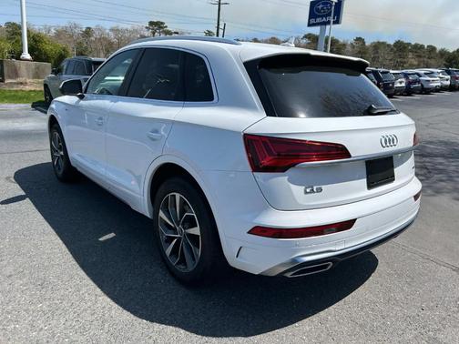 2022 Audi Q5 45 S line quattro Premium