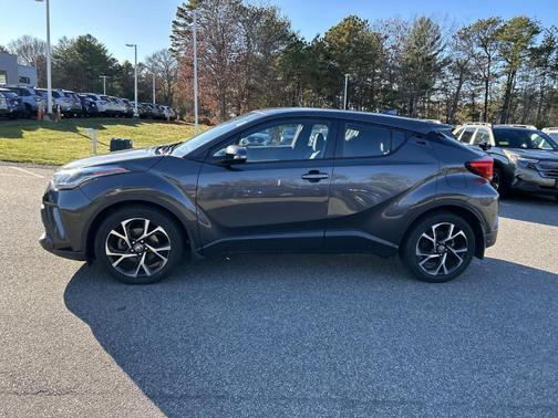 2021 Toyota C-HR LE