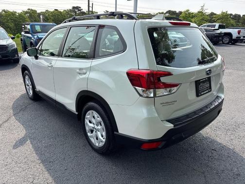 2022 Subaru Forester Base (CVT)