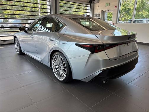 2022 Lexus IS 300 Base