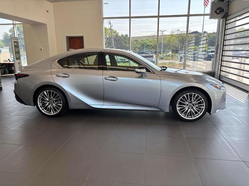 2022 Lexus IS 300 Base