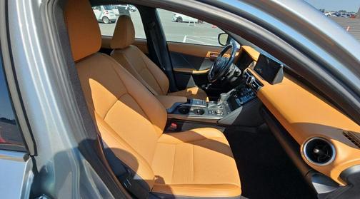 2022 Lexus IS 300 Base