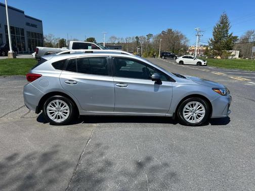 2018 Subaru Impreza 2.0i Premium