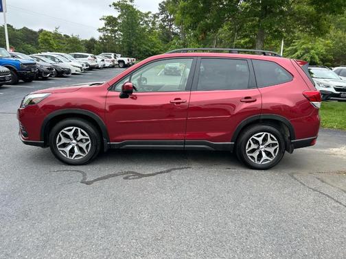 2022 Subaru Forester Premium