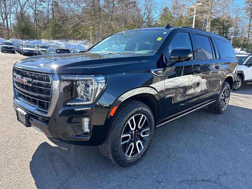 2023 GMC Yukon XL AT4