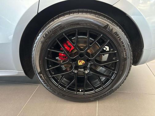 2021 Porsche Macan GTS