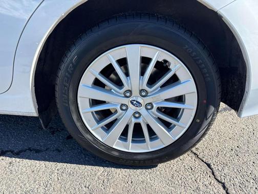 2018 Subaru Impreza 2.0i Premium