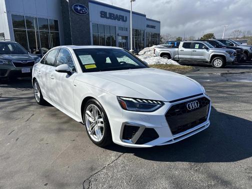 2023 Audi A4 45 S line Prestige