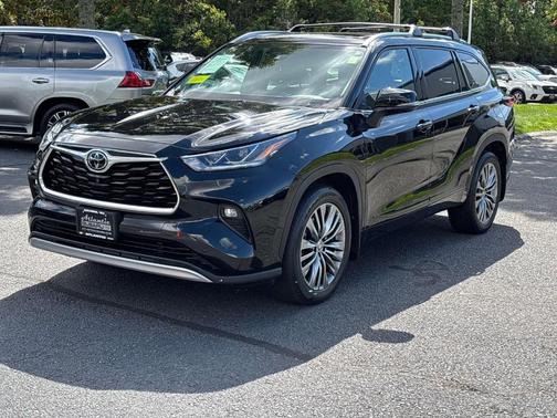 2021 Toyota Highlander Platinum