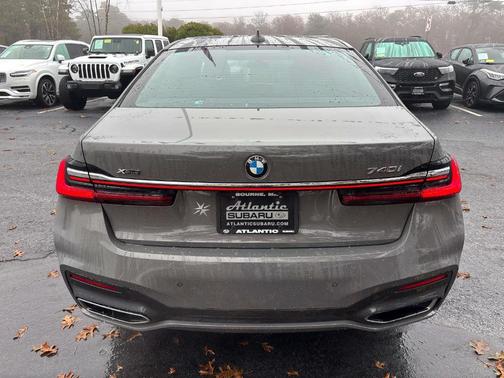 2021 BMW 740 i xDrive
