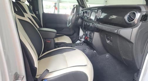 2023 Jeep Wrangler Rubicon 392