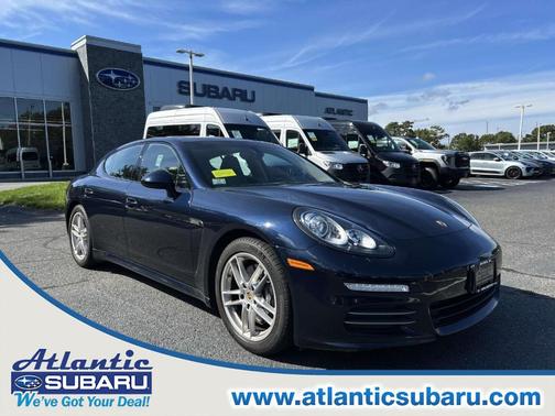 2016 Porsche Panamera 4 Edition