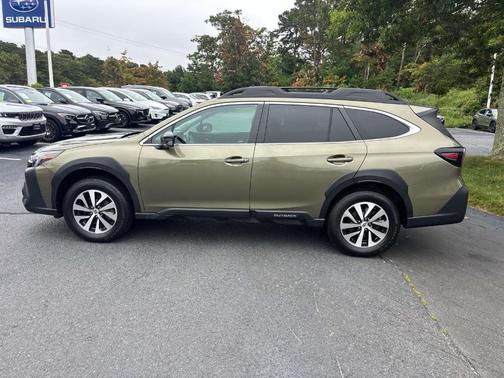 2023 Subaru Outback Premium