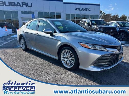 2020 Toyota Camry Hybrid XLE