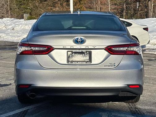 2020 Toyota Camry Hybrid XLE