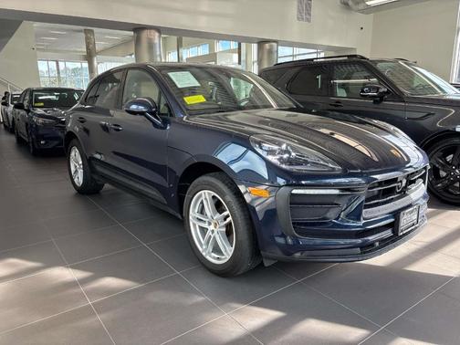 2023 Porsche Macan T