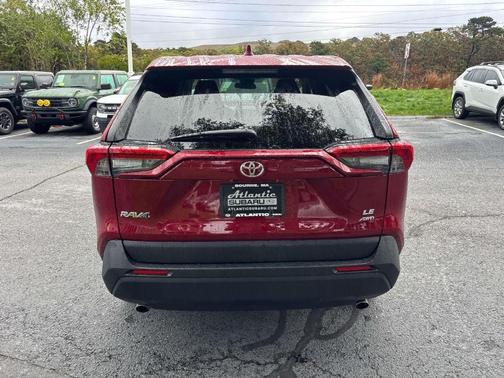 2025 Toyota RAV4 LE