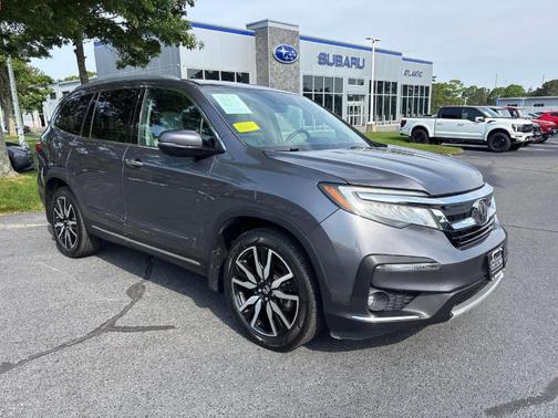 2019 Honda Pilot Touring 8-Passenger