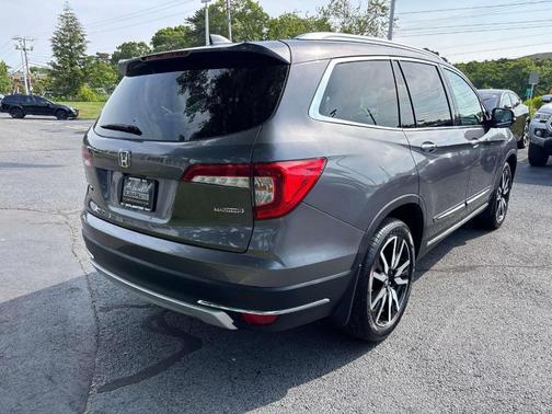 2019 Honda Pilot Touring 8-Passenger