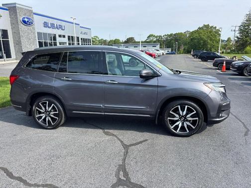 2019 Honda Pilot Touring 8-Passenger