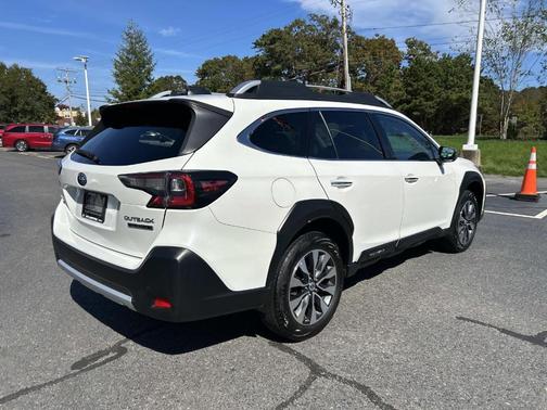 2023 Subaru Outback Touring XT
