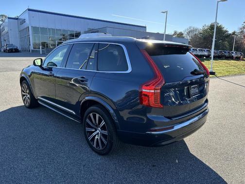 2024 Volvo XC90 B5 Core Bright Theme