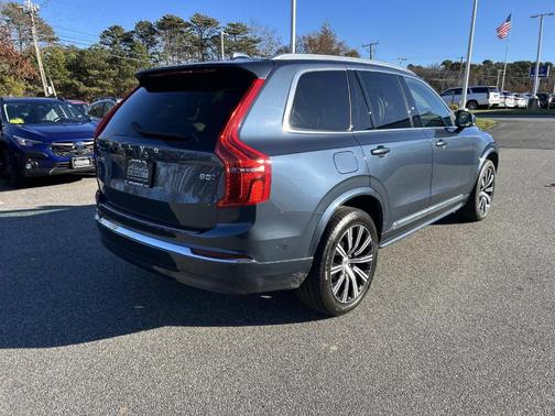 2024 Volvo XC90 B5 Core Bright Theme