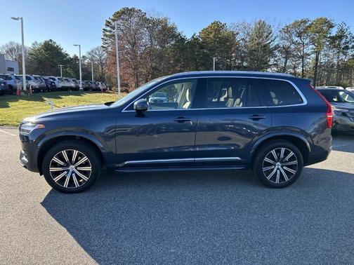 2024 Volvo XC90 B5 Core Bright Theme
