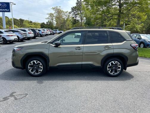 2025 Subaru Forester Premium