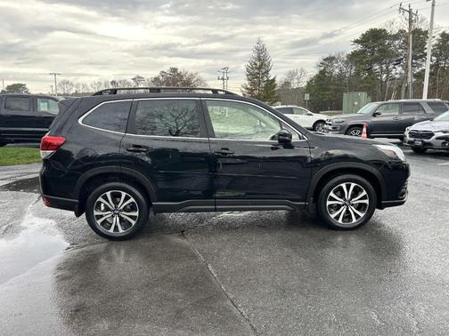 Crystal Black Silica 2023 Subaru Forester Limited