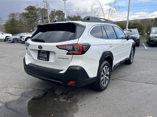 White 2025 Subaru Outback Premium