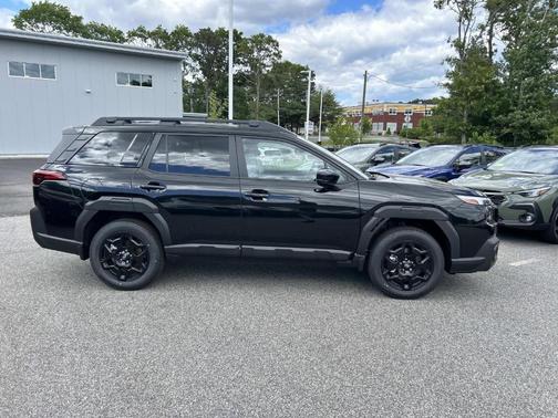 Crystal Black Silica 2026 Subaru Outback Limited