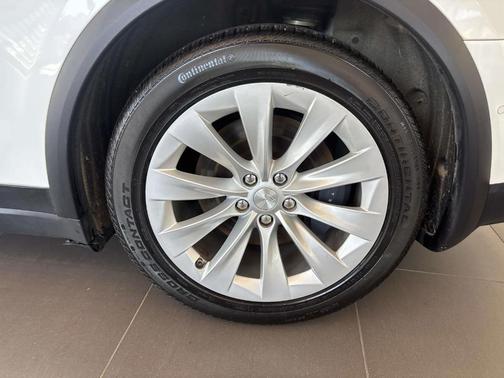 2020 Tesla Model X Long Range