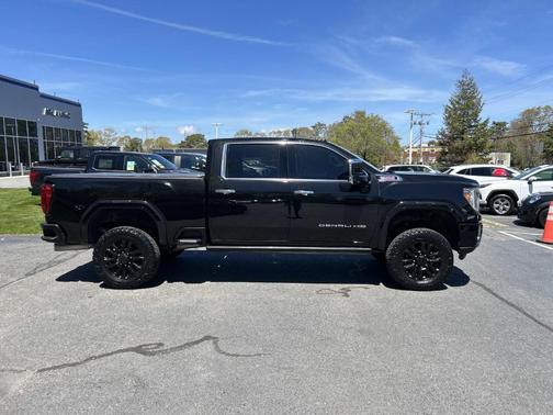 Black 2023 GMC Sierra 2500 Denali