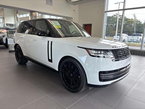 2024 Land Rover Range Rover P530 SE