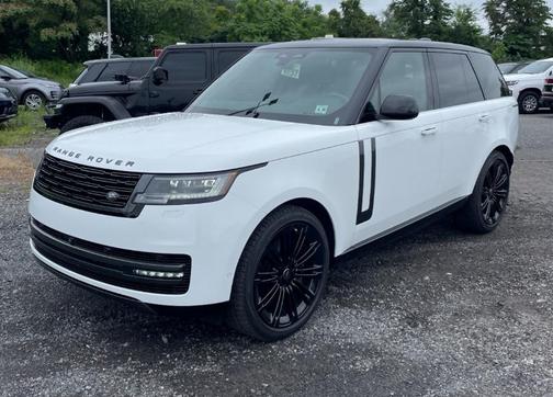 2024 Land Rover Range Rover P530 SE