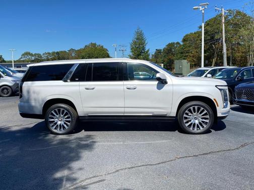 2025 Cadillac Escalade ESV Premium Luxury Platinum