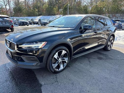 2020 Volvo V60 Cross Country T5