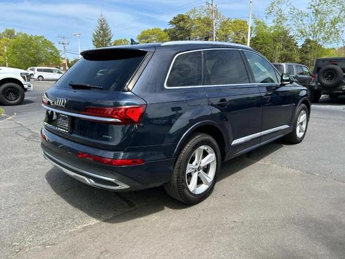 2024 Audi Q7 45 Premium