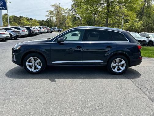 2024 Audi Q7 45 Premium
