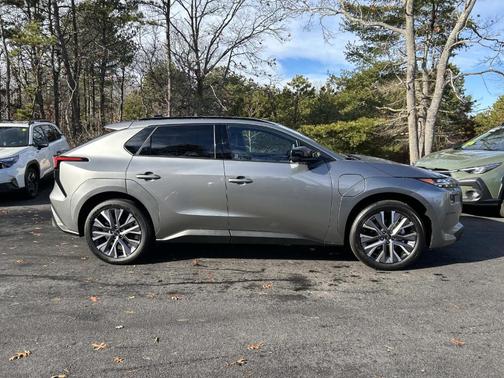 2026 Subaru Solterra Limited