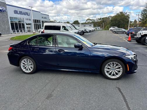 2023 BMW 330 i xDrive