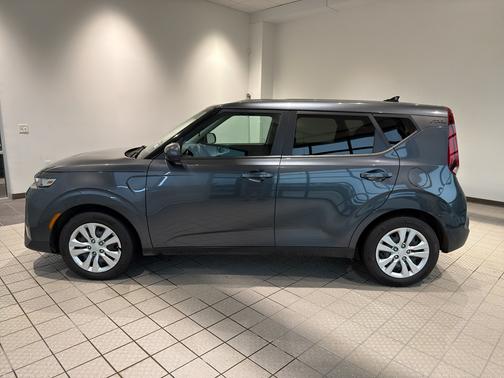 GRAVITY GRAY 2022 Kia Soul LX