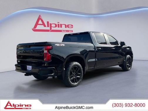 2023 Chevrolet Silverado 1500 Custom