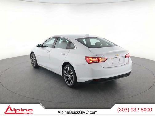 Summit White 2022 Chevrolet Malibu FWD LT