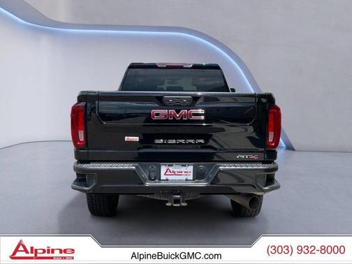 Onyx Black 2022 GMC Sierra 2500 AT4