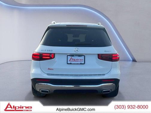 2025 Mercedes-Benz GLB 250 4MATIC