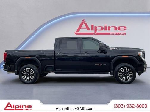Onyx Black 2022 GMC Sierra 2500 AT4