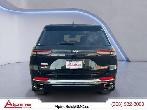 2022 Jeep Grand Cherokee Summit